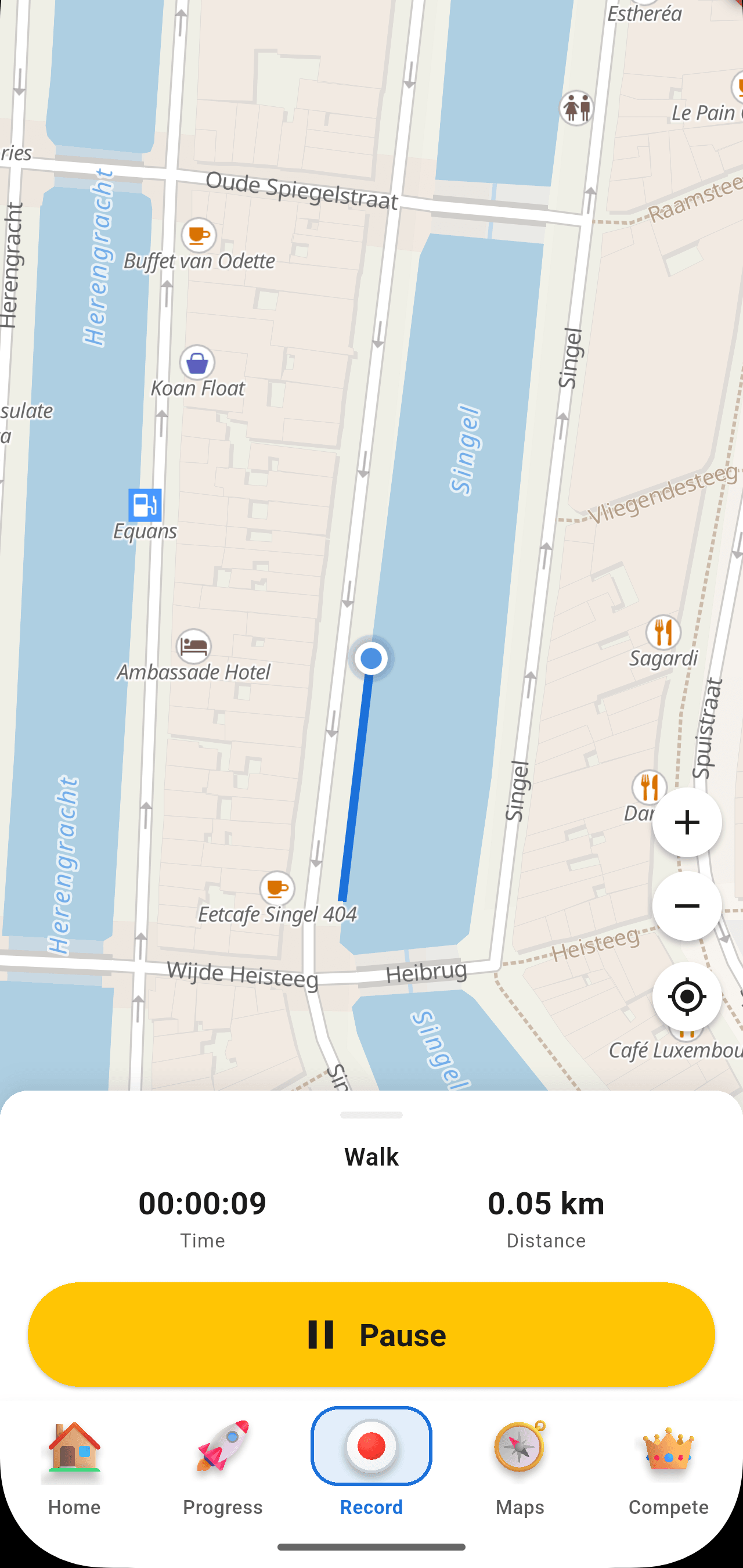 StreetVenture Record screen tracking a walk in progress with live distance