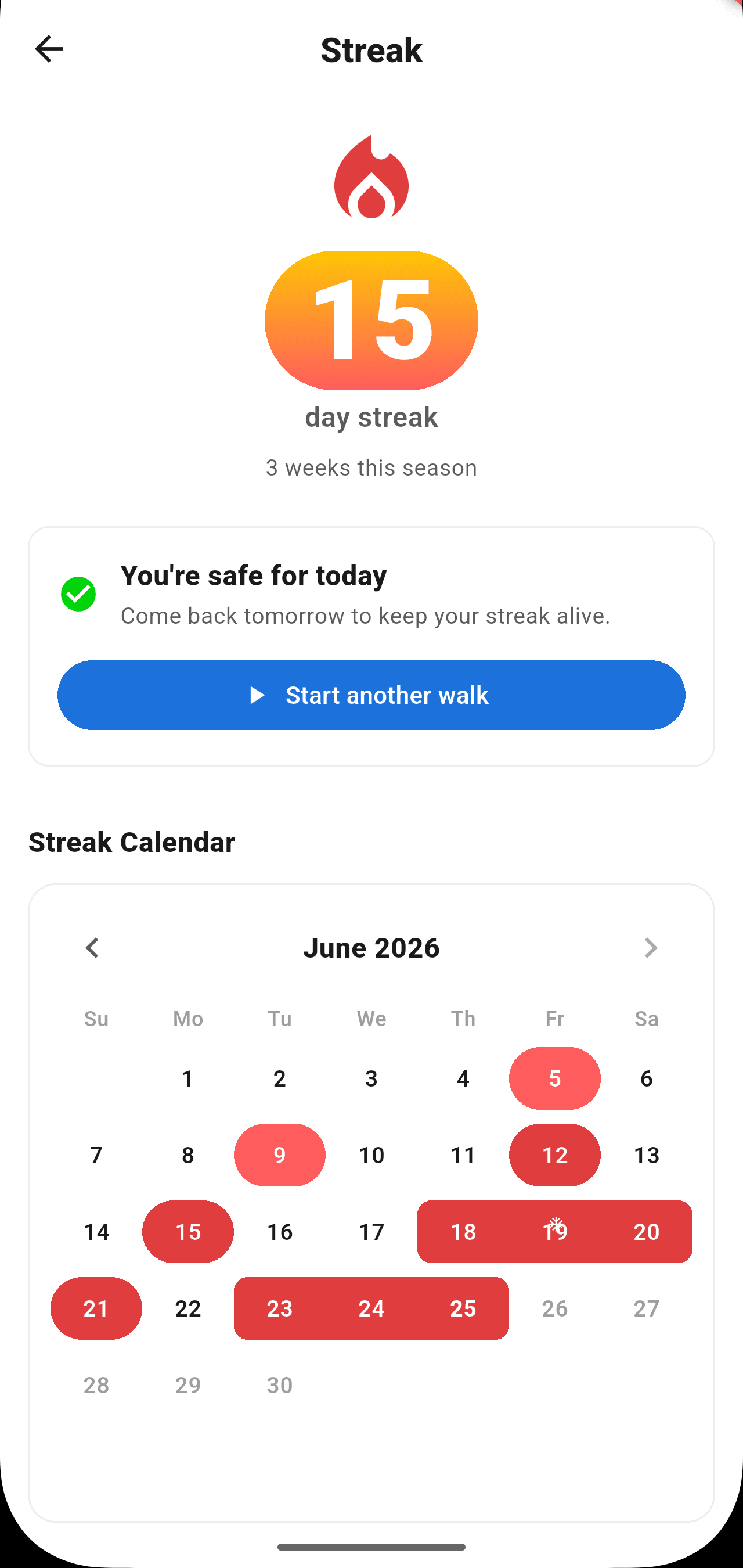 StreetVenture Streaks screen showing the current daily streak and a calendar of active days